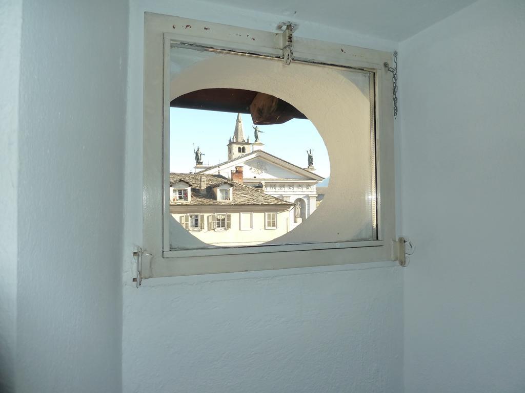 Maison Forum Appartement Aosta Buitenkant foto