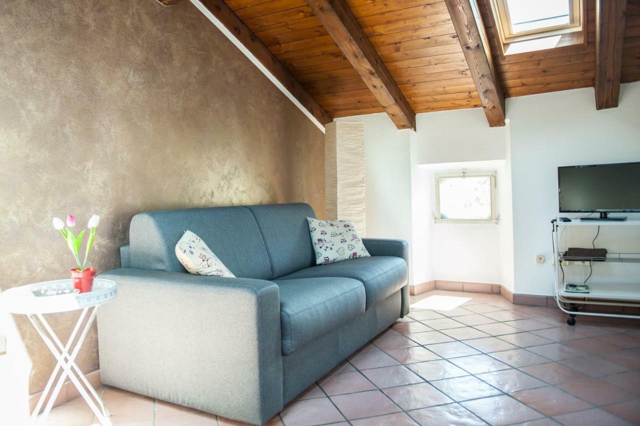 Maison Forum Appartement Aosta Buitenkant foto
