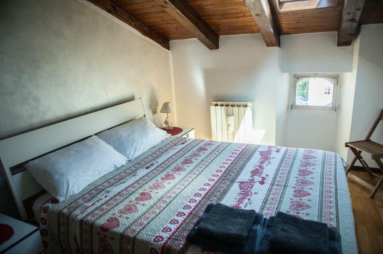 Maison Forum Appartement Aosta Buitenkant foto